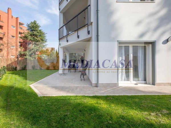 appartamento in vendita a Roma in zona Isola Farnese