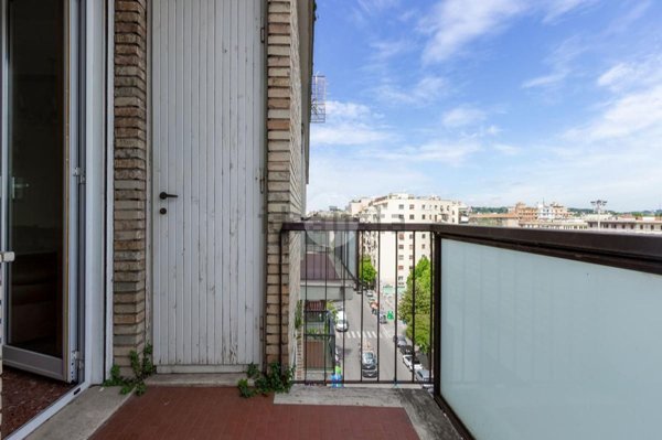 appartamento in vendita a Roma in zona Ostiense