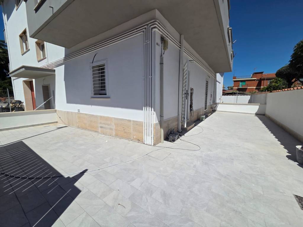 appartamento in vendita a Roma in zona Dragona/Bagnoletto