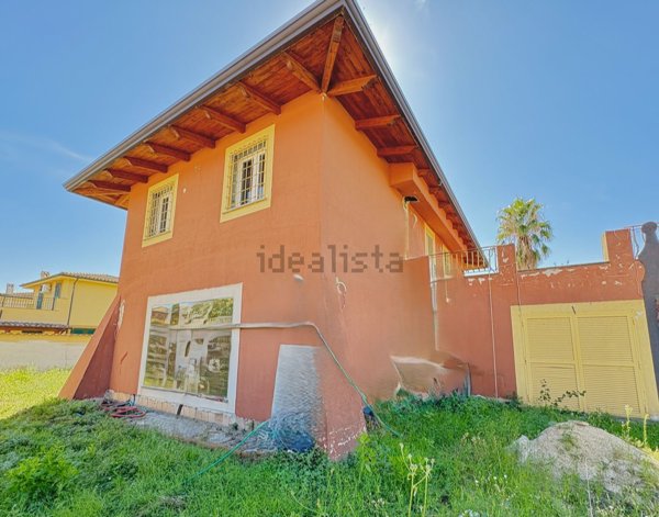 casa indipendente in vendita a Roma in zona Prenestino-Centocelle
