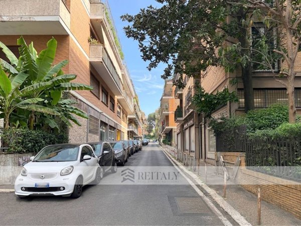 appartamento in vendita a Roma in zona Tor di Quinto