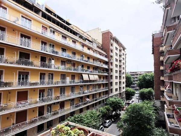 appartamento in vendita a Roma in zona Nomentano