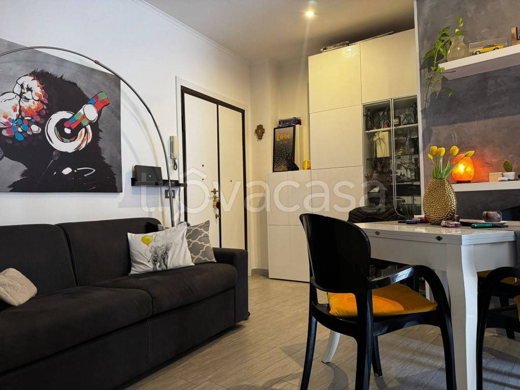 appartamento in vendita a Roma in zona Appio Latino
