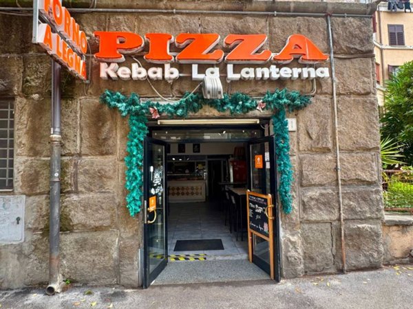 negozio in vendita a Roma in zona Ostiense