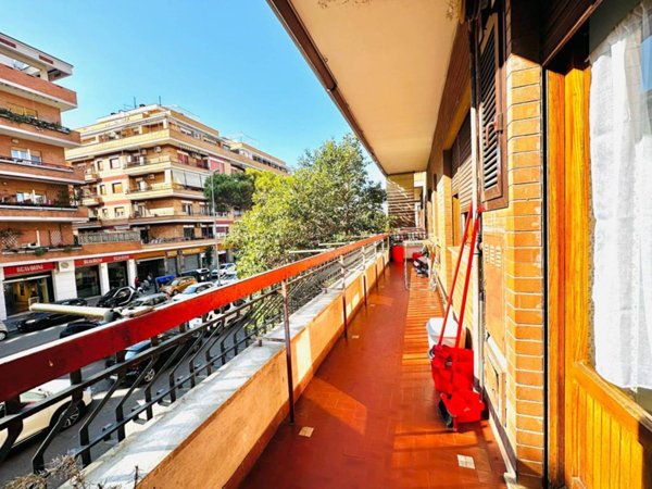 appartamento in vendita a Roma in zona Ostia