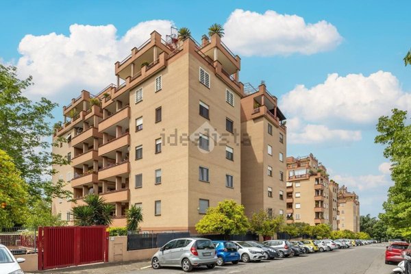 appartamento in vendita a Roma in zona Torrino