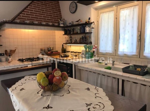casa indipendente in vendita a Roma in zona Colle del Sole