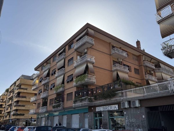 appartamento in vendita a Roma in zona Monte Sacro/Talenti
