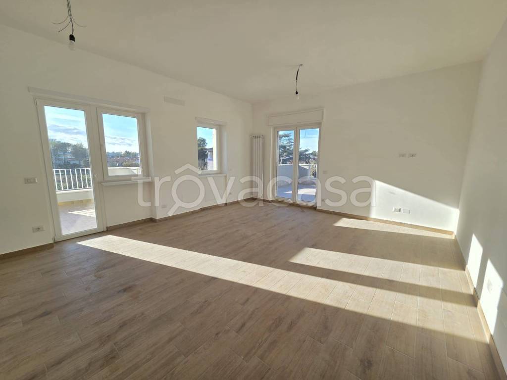 appartamento in vendita a Roma in zona Dragona/Bagnoletto