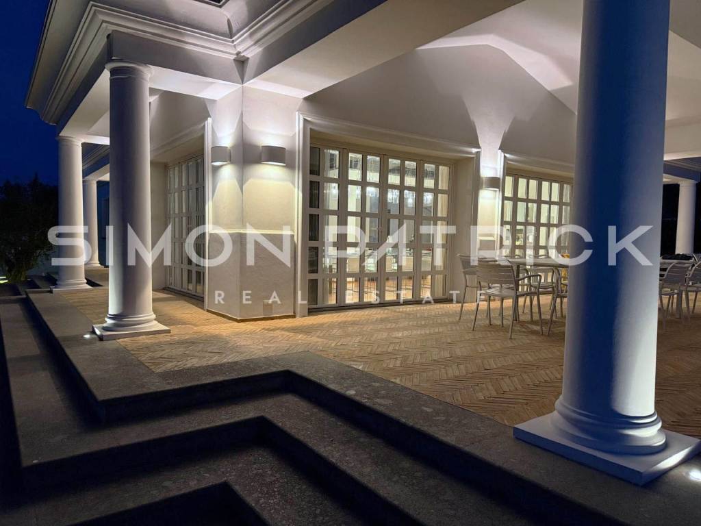 casa indipendente in vendita a Roma in zona Casal Palocco
