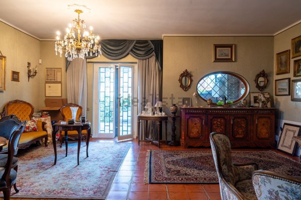 casa indipendente in vendita a Roma in zona Axa