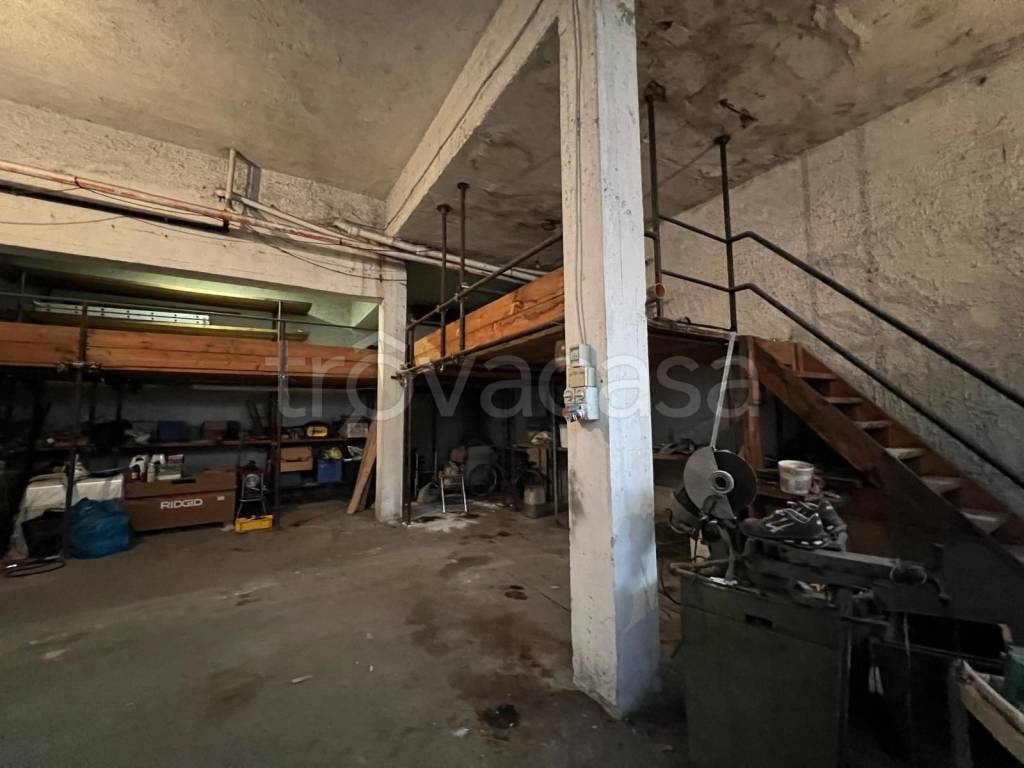 appartamento in vendita a Roma in zona Appio Claudio