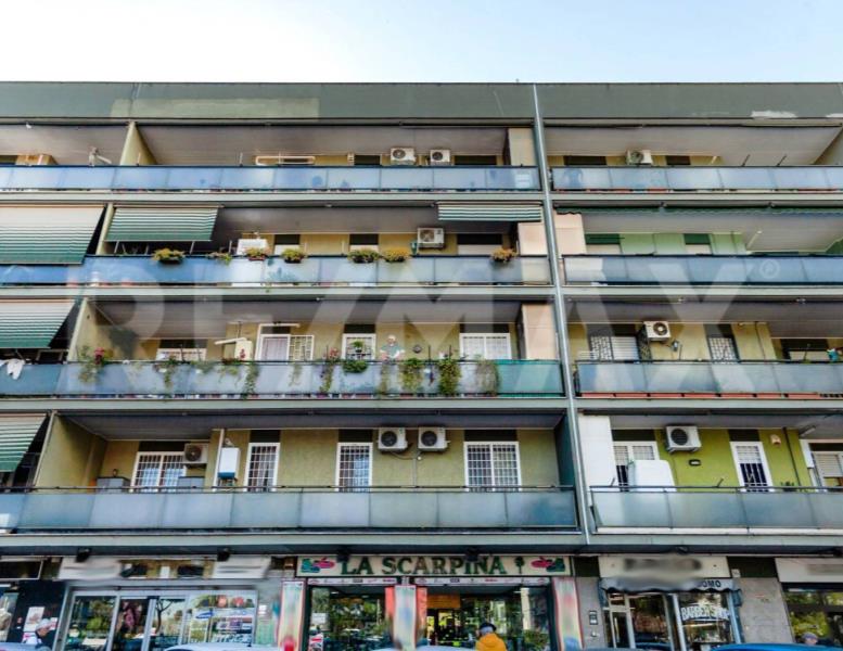 negozio in vendita a Roma in zona Borghesiana