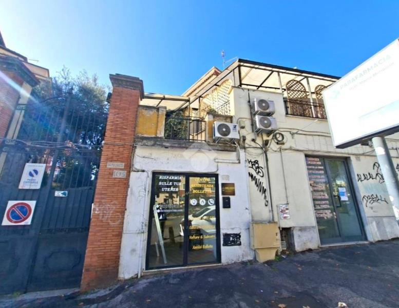 locale commerciale in vendita a Roma in zona Gianicolense