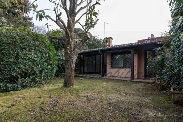 casa indipendente in vendita a Roma in zona Olgiata