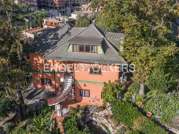 casa indipendente in vendita a Roma in zona Selva Candida