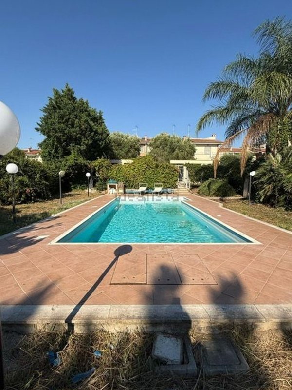 casa indipendente in vendita a Roma in zona Mezzocammino