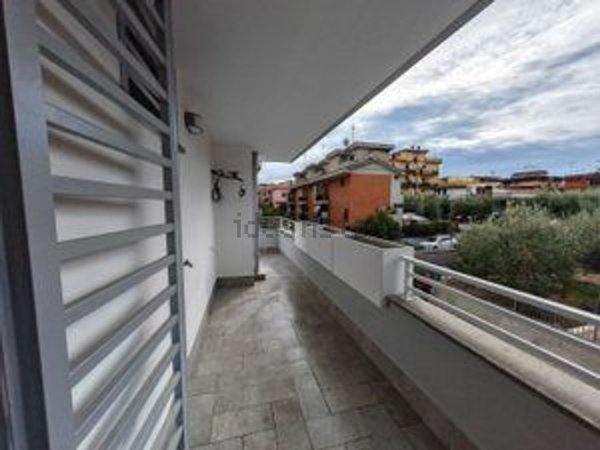 casa indipendente in vendita a Roma in zona Tor Bella Monaca