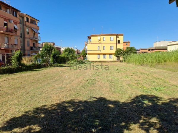 terreno edificabile in vendita a Roma in zona Dragona/Bagnoletto
