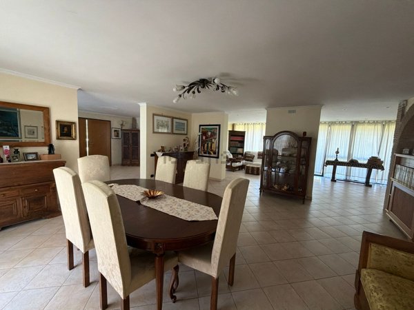 casa indipendente in vendita a Roma in zona Casal Morena