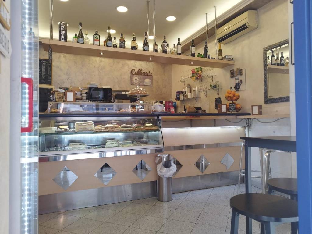 negozio in vendita a Roma in zona Ludovisi/Sallustiano