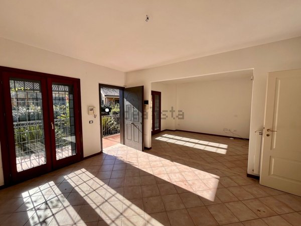 casa indipendente in vendita a Roma in zona Infernetto