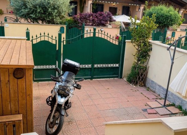 casa indipendente in vendita a Roma in zona Dragona/Bagnoletto