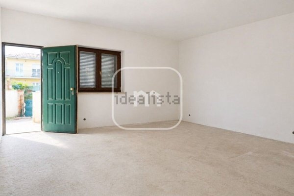 casa indipendente in vendita a Roma in zona Case Rosse