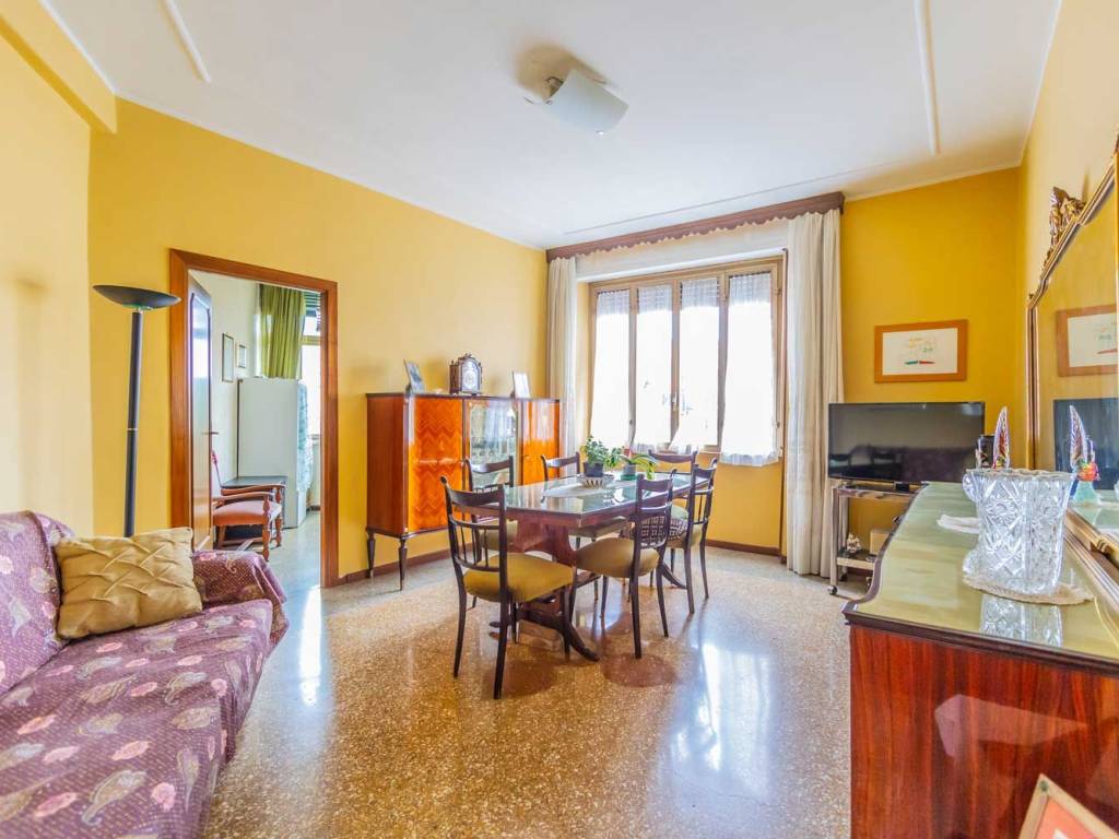 appartamento in vendita a Roma in zona Appio Latino