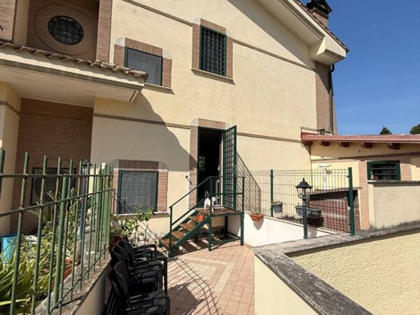 casa indipendente in vendita a Roma in zona Tor Vergata/Torrenova