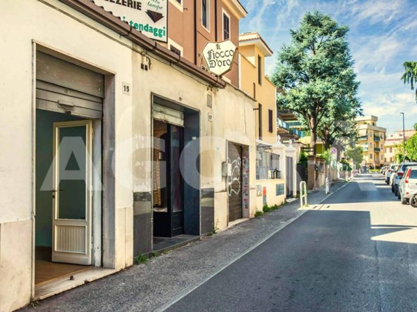 negozio in vendita a Roma in zona Aurelio