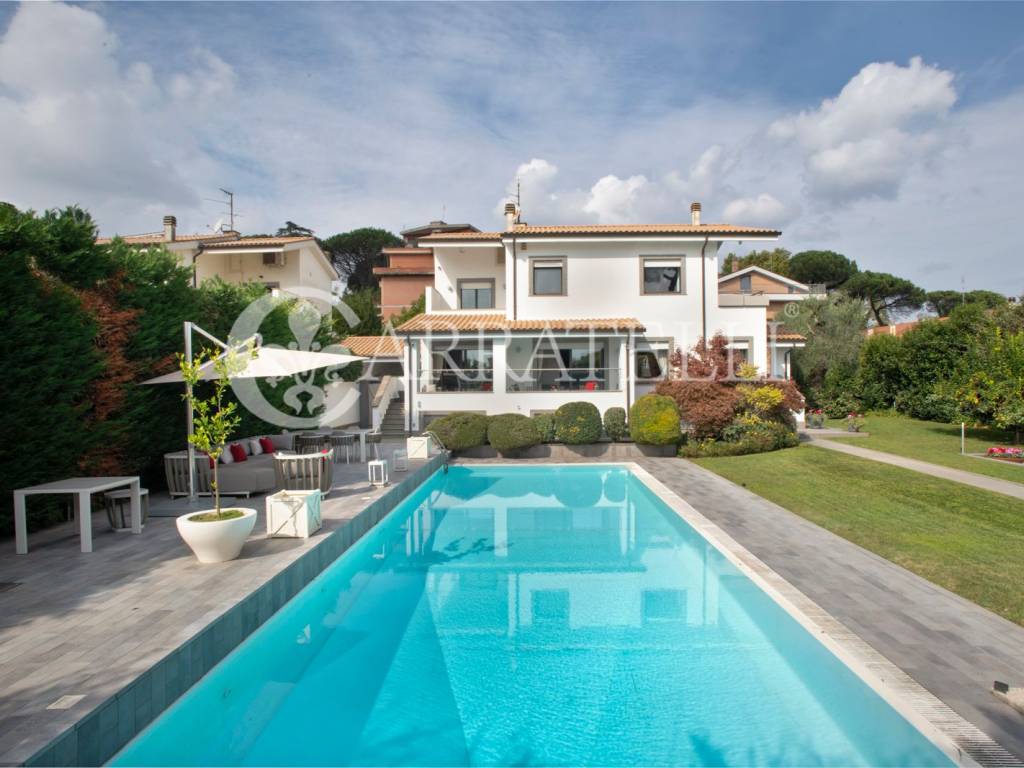 casa indipendente in vendita a Roma in zona Olgiata