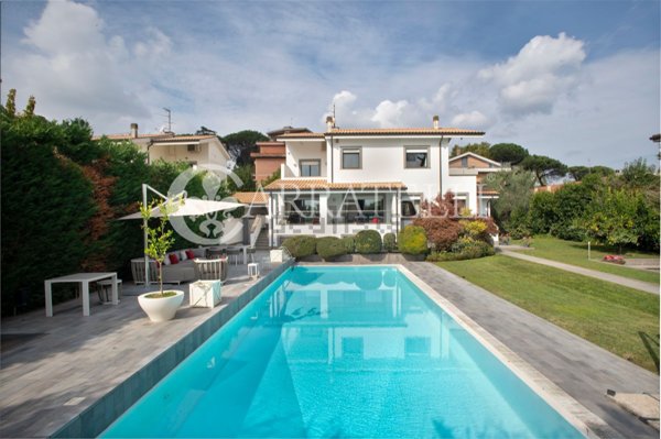casa indipendente in vendita a Roma in zona La Giustiniana