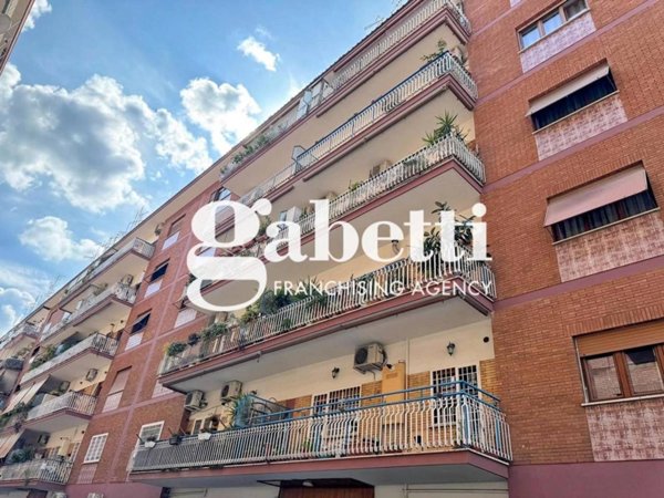 appartamento in vendita a Roma in zona Collatino