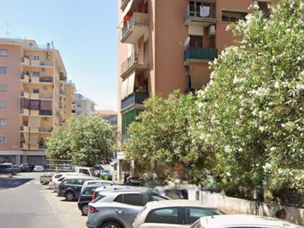 appartamento in vendita a Roma in zona Don Bosco