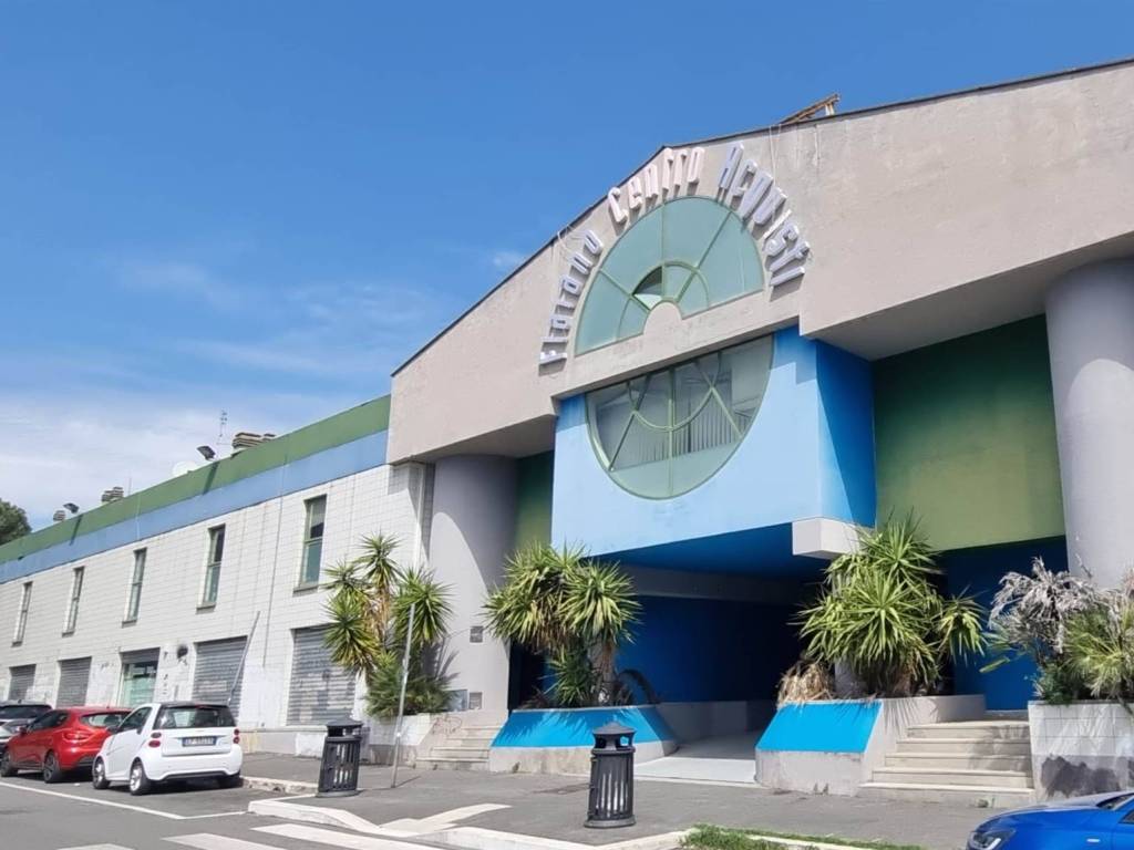casale in vendita a Roma in zona Monte Sacro/Talenti