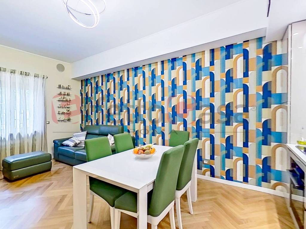 appartamento in vendita a Roma in zona Appio Claudio