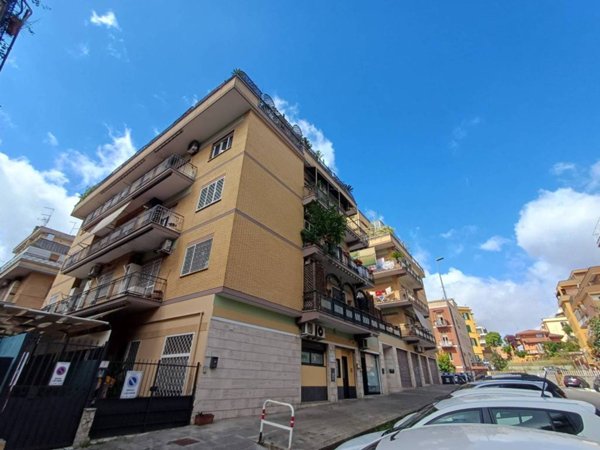 appartamento in vendita a Roma in zona Prenestino-Centocelle