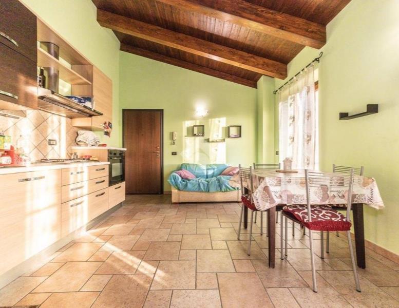 appartamento in vendita a Roma in zona Castelverde