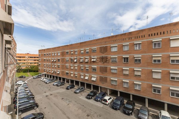 appartamento in vendita a Roma in zona Torrino