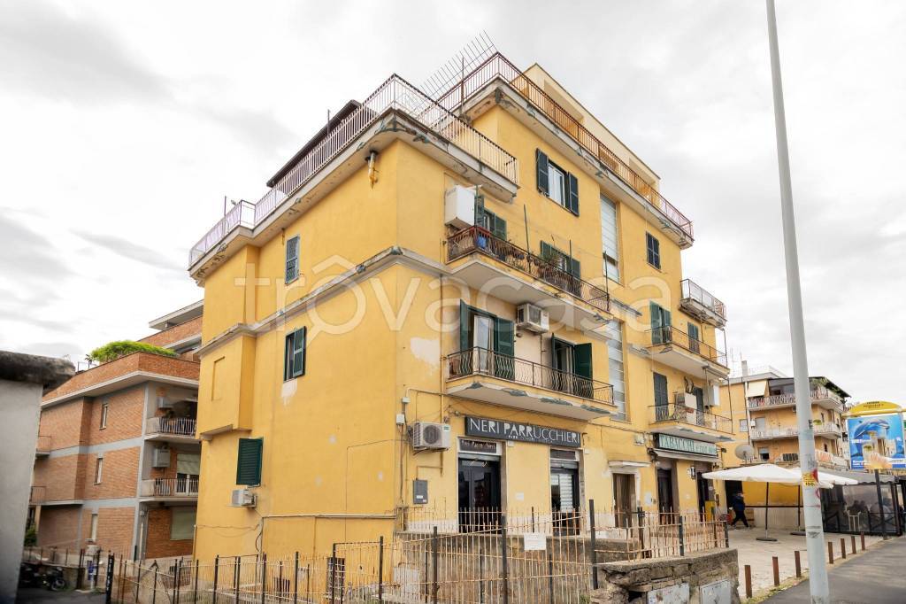 appartamento in vendita a Roma in zona Primavalle