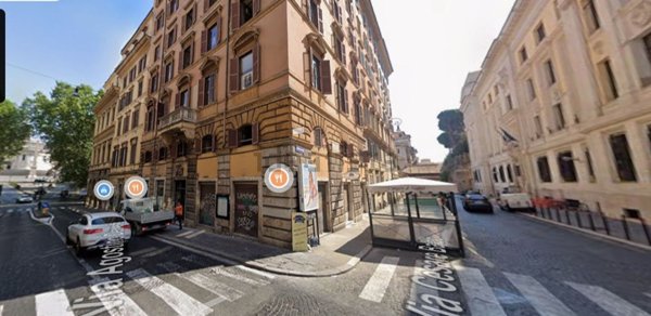 appartamento in vendita a Roma in zona Rione Monti/Campitelli