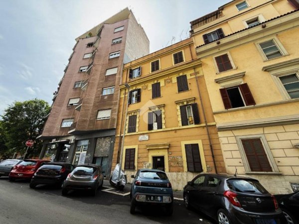 appartamento in vendita a Roma in zona Prenestino-Labicano