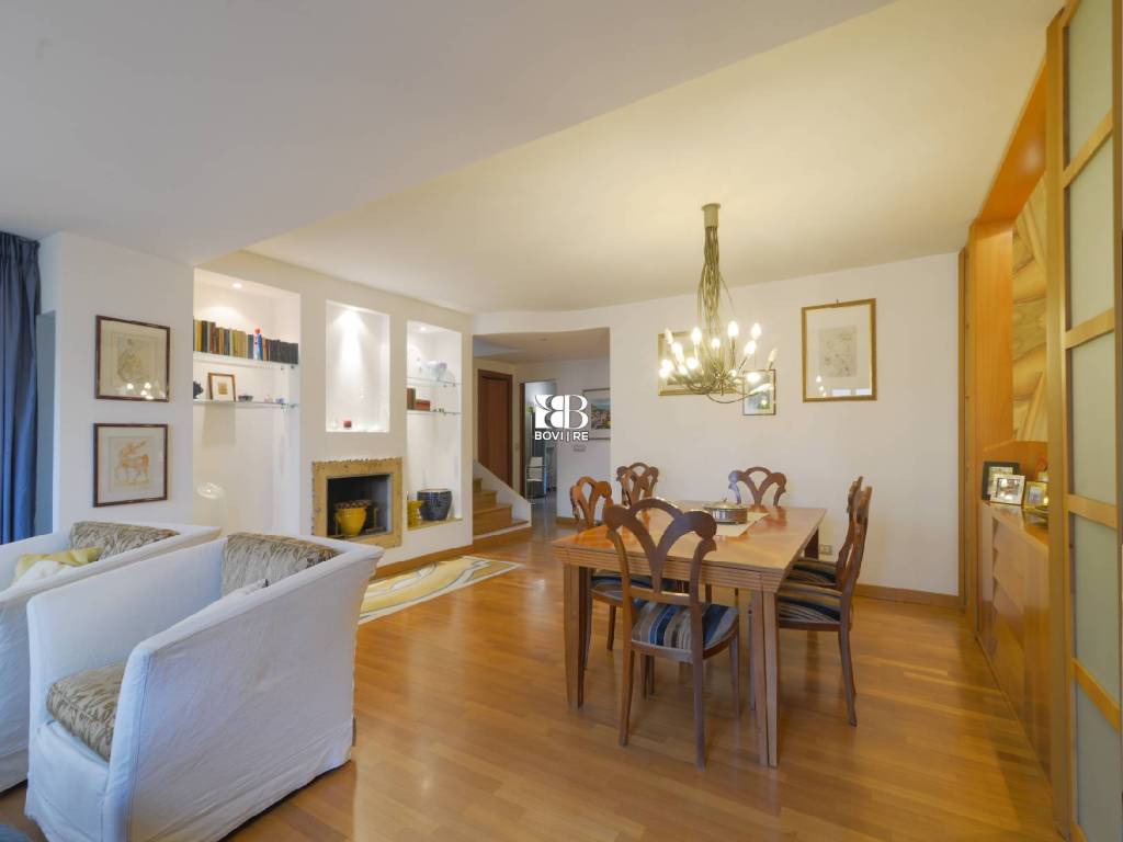 casa indipendente in vendita a Roma in zona EUR