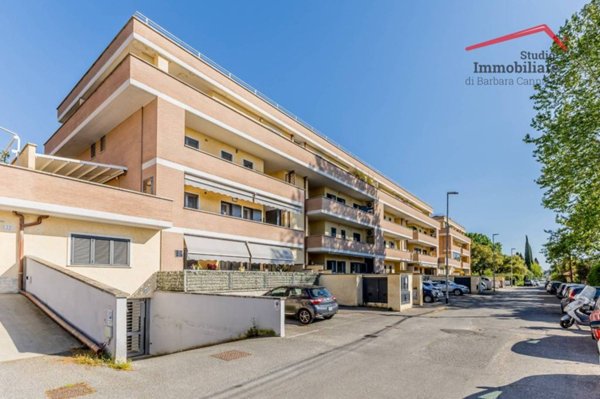 appartamento in vendita a Roma in zona Infernetto