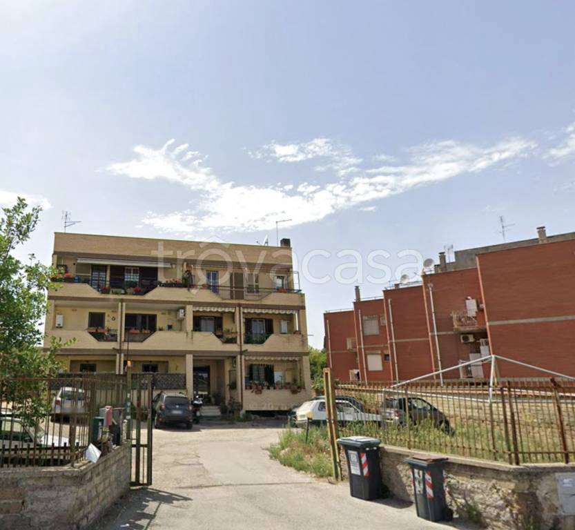 appartamento in vendita a Roma in zona Massimina/Casal Lumbroso