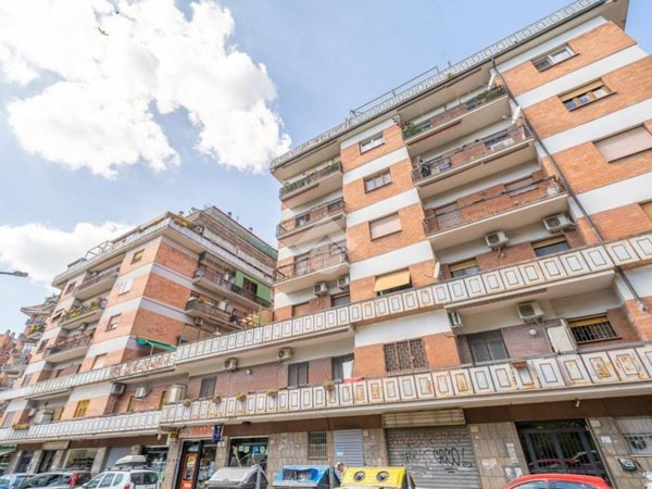 appartamento in vendita a Roma in zona Collatino