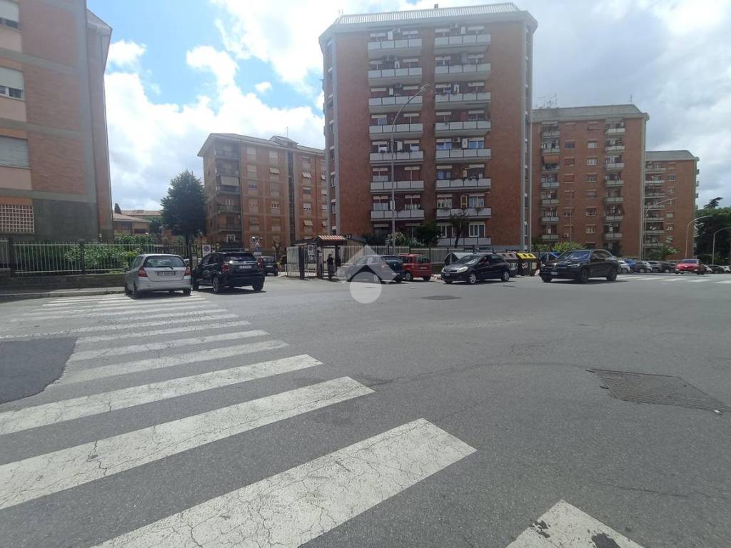 appartamento in vendita a Roma in zona Torre Maura