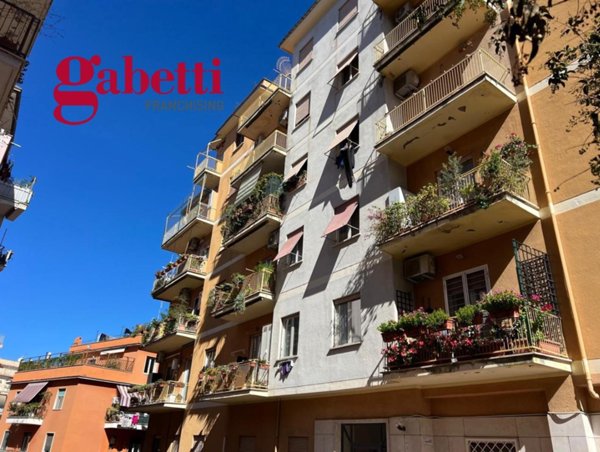 appartamento in vendita a Roma in zona Gianicolense