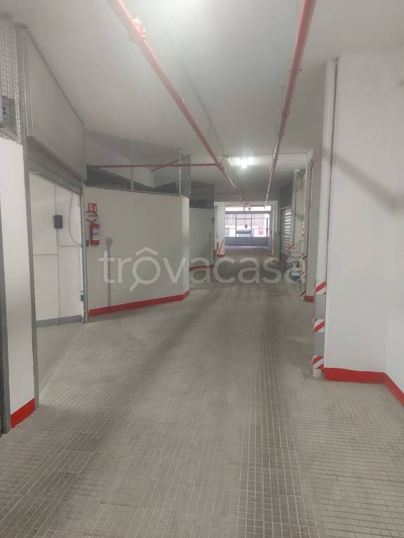 locale di sgombero in vendita a Roma in zona Gianicolense